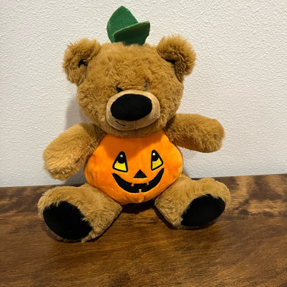5/$20 pumpkin bear plush Y